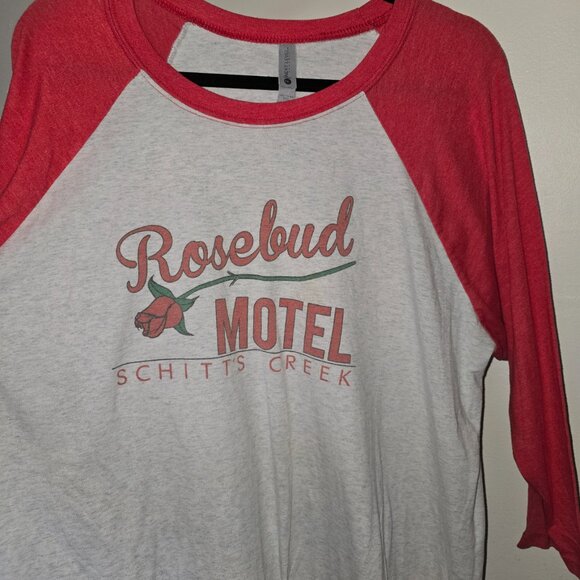 Schitt's Creek TV Series "Rosebud Motel" Red and Grey Baseball T-Shirt X… - Picture 5 of 7